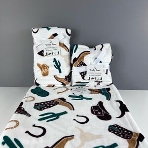 Truly Lou Southwest Collection - 8 Piece Bath Towel Set Cowboy Boots Hat NEW